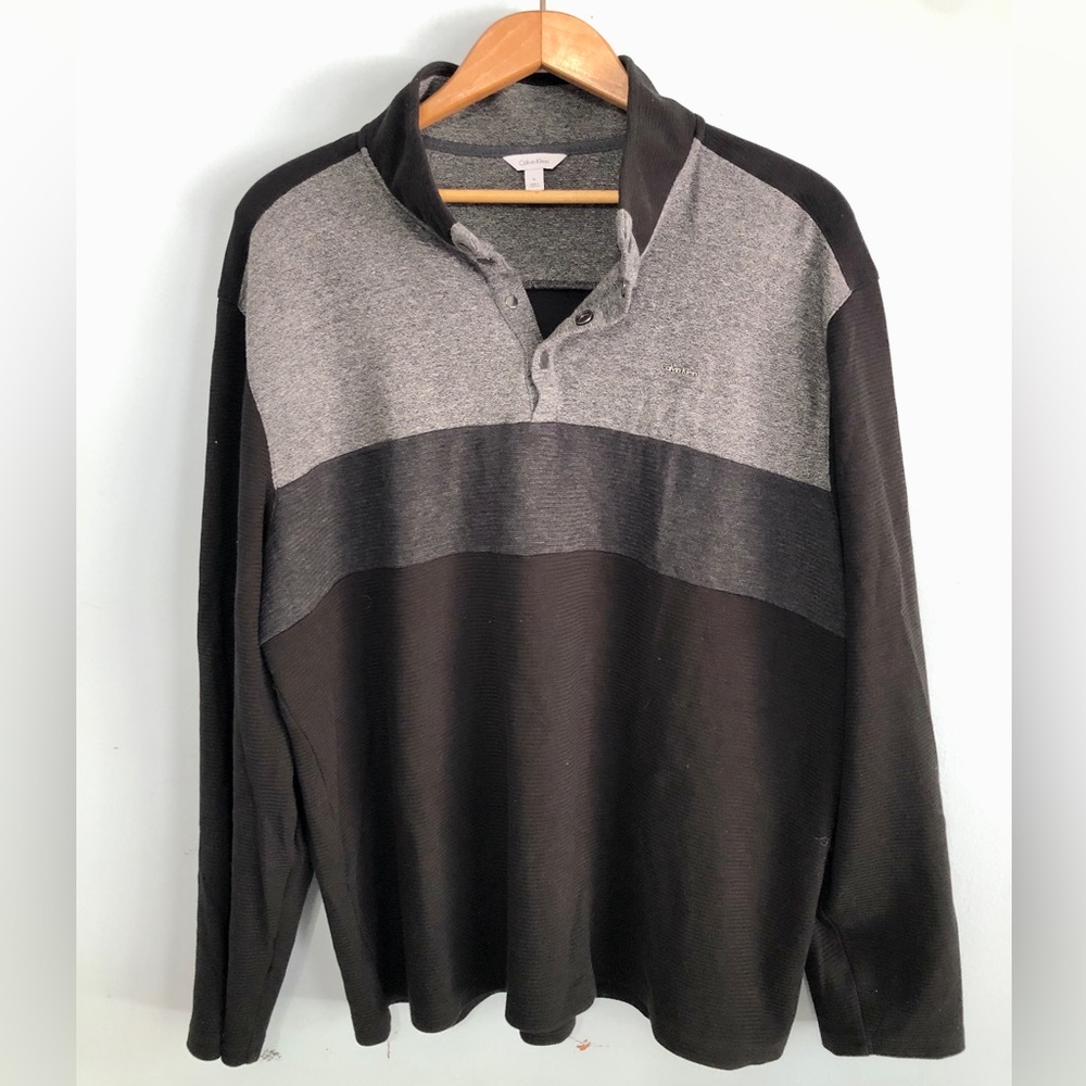 Calvin Klein (NWOT) mens snap button crew neck sweater